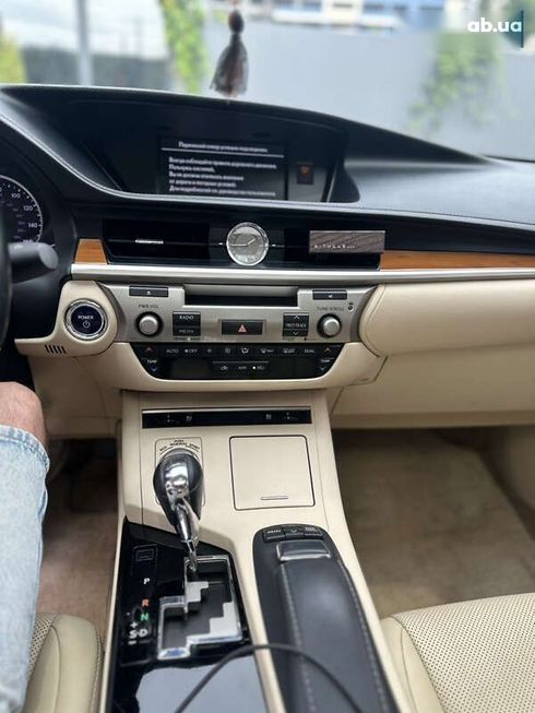 Lexus ES 2013 - фото 19