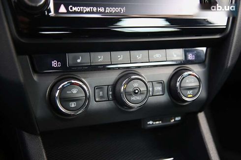 Skoda Octavia 2016 - фото 17