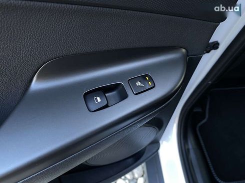 Hyundai Kona Electric 2021 - фото 8
