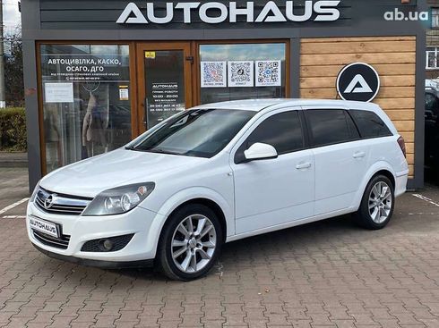 Opel Astra 2012 - фото 3