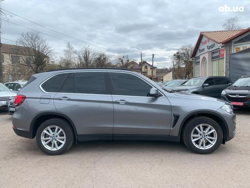 BMW X5 2015 серый - фото 15