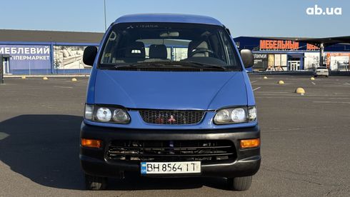 Mitsubishi Space Gear 2000 голубой - фото 7