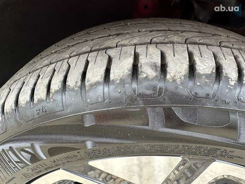 Hyundai Kona Electric 2021 - фото 23