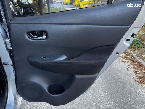 Nissan Leaf 2016 серый - фото 26