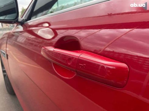 Jaguar XE 2019 - фото 20