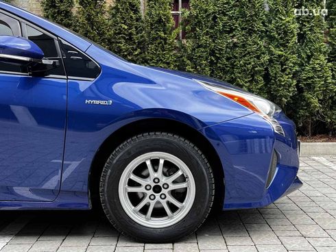 Toyota Prius 2017 синий - фото 9