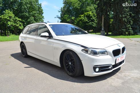 BMW 5 серия 2013 белый - фото 3