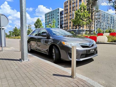 Toyota Camry 2012 - фото 27