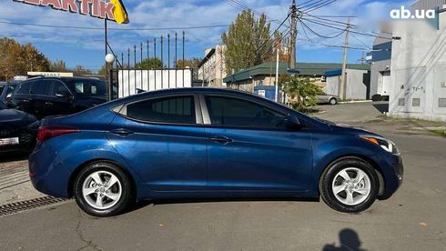 Hyundai Elantra 2015 - фото 7