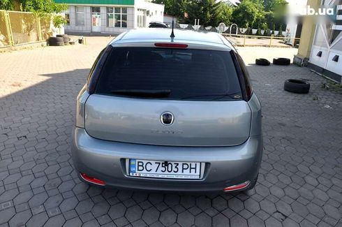 Fiat Punto 2012 - фото 8