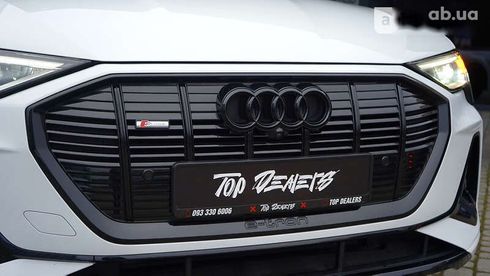 Audi E-Tron 2022 - фото 9