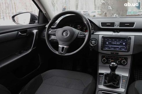 Volkswagen Passat 2011 - фото 11