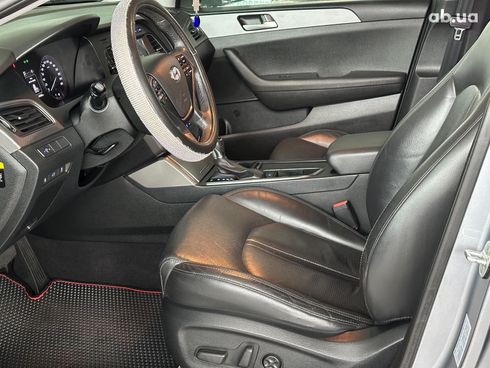 Hyundai Sonata 2016 серый - фото 10