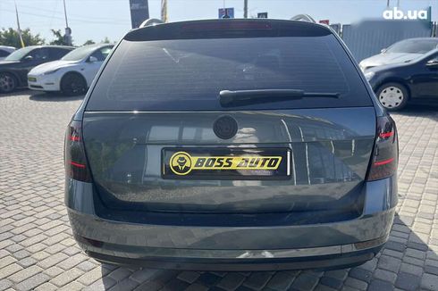 Skoda Octavia 2018 - фото 6