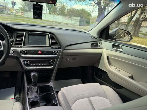 Hyundai Sonata 2019 серый - фото 19