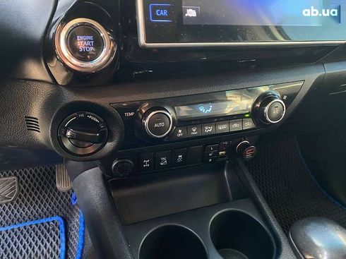 Toyota Hilux 2016 - фото 17
