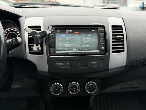 Mitsubishi Outlander 2011 - фото 16