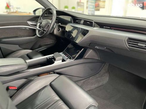 Audi E-Tron 2019 - фото 30