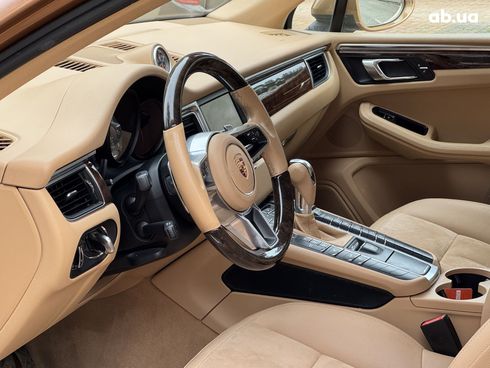 Porsche Macan 2015 коричневый - фото 9