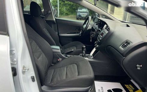 Kia Cee'd 2016 - фото 24