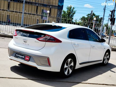 Hyundai Ioniq 2016 белый - фото 8