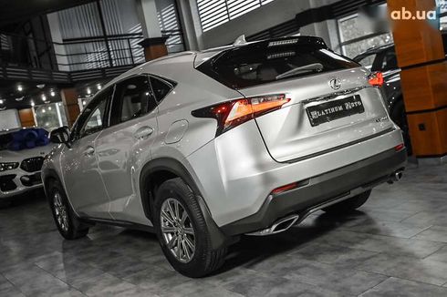 Lexus NX 2016 - фото 13