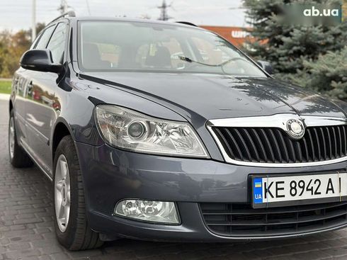 Skoda Octavia 2010 - фото 4