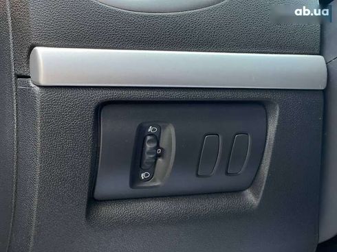 Renault Clio 2012 - фото 14