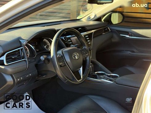 Toyota Camry 2018 - фото 20