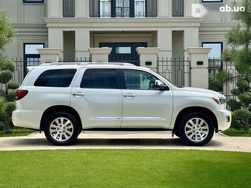 Toyota Sequoia 2020 - фото 8