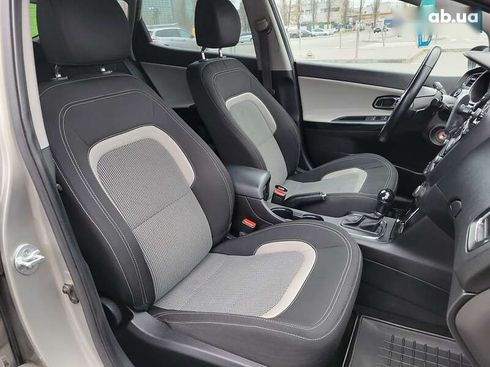 Kia Cee'd 2014 - фото 26