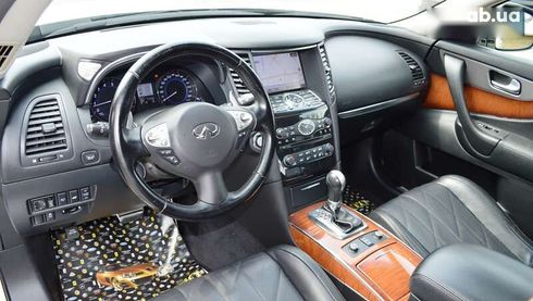Infiniti QX70 2013 - фото 21