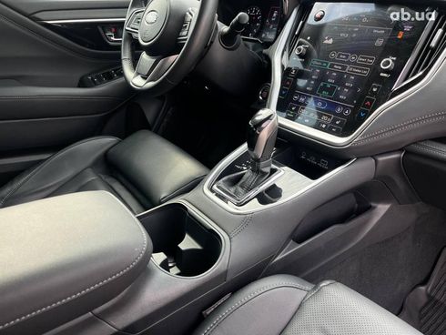 Subaru Legacy 2024 белый - фото 30