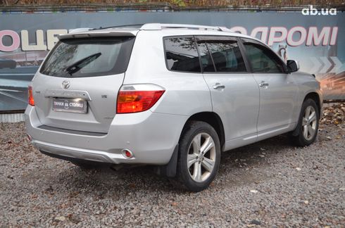 Toyota Highlander 2008 серый - фото 6