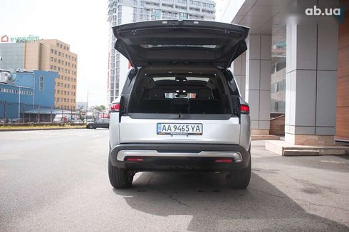 Rivian R1S 2023 - фото 19