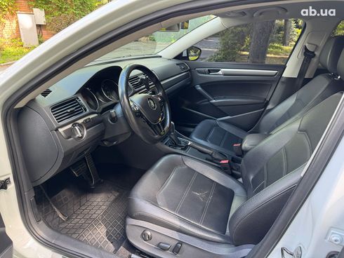 Volkswagen passat b7 2016 белый - фото 23