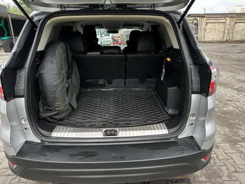 Ford Escape 2018 серый - фото 11