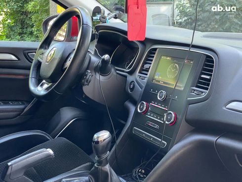 Renault Megane 2018 красный - фото 26