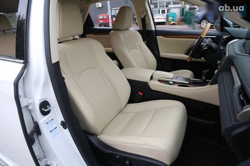 Lexus RX 2020 - фото 12