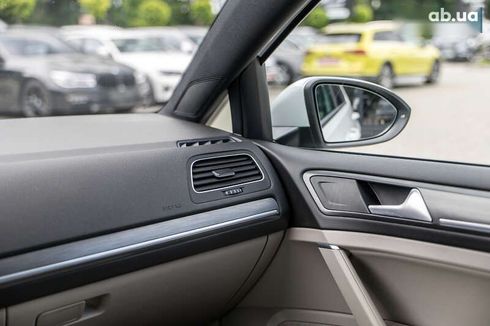 Volkswagen e-Golf 2018 - фото 12