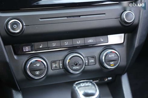 Skoda Octavia 2016 - фото 19