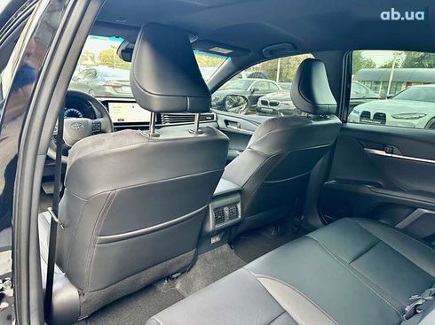 Toyota Camry 2025 - фото 20