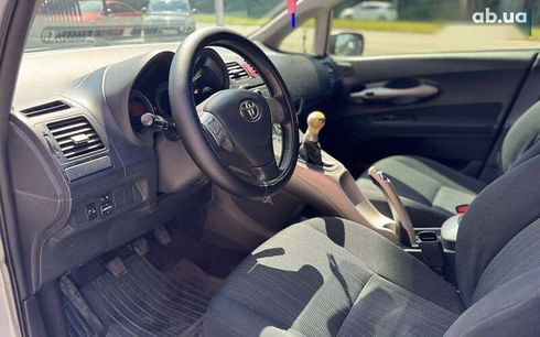 Toyota Auris 2008 - фото 11