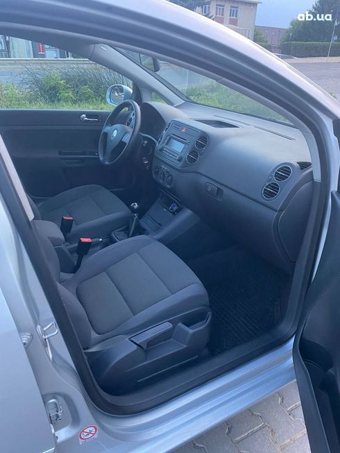 Volkswagen Golf 2005 серебристый - фото 20