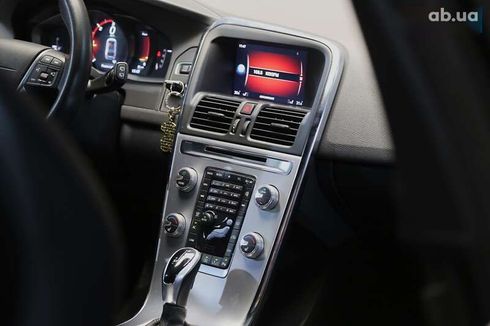 Volvo XC60 2017 - фото 19