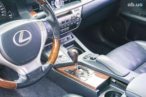 Lexus ES 2015 - фото 16