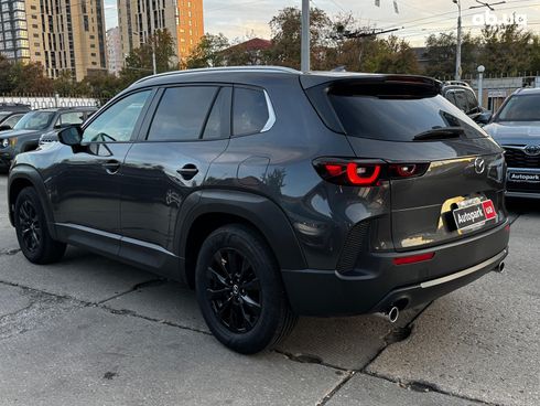 Mazda CX-50 2024 серый - фото 4
