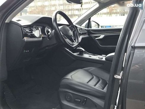 Volkswagen Touareg 2021 - фото 8