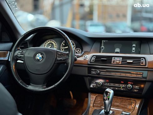BMW 5 серия 2011 коричневый - фото 44