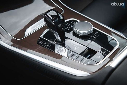 BMW X5 2021 - фото 29